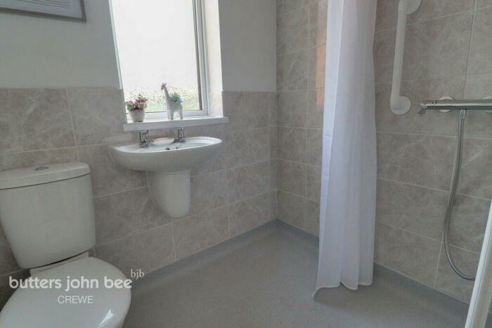 3 Bedroom Terraced House For Sale In Gainsborough Road, Crewe, CW2