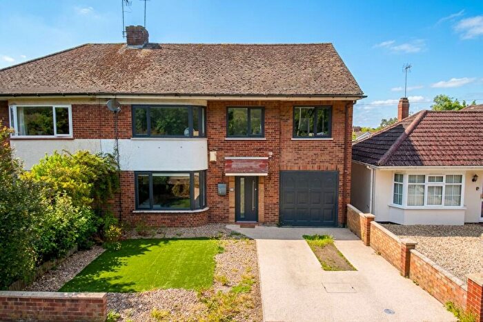4 Bedroom Semi-Detached House For Sale In Dereham Road, New Costessey, Norwich, NR5