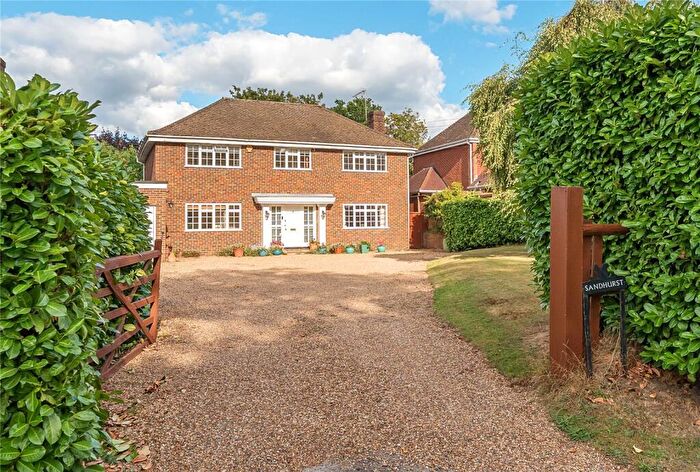4 Bedroom Detached House For Sale In Sandy Lane, Cobham, KT11