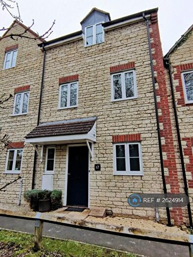 4 Bedroom Terraced House To Rent In Farm Piece, Stanford In The Vale, SN7