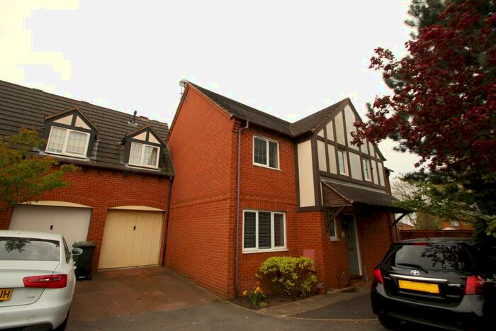 3 Bedroom House To Rent In Dewfalls Drive, Bradley Stoke, Bristol, BS32