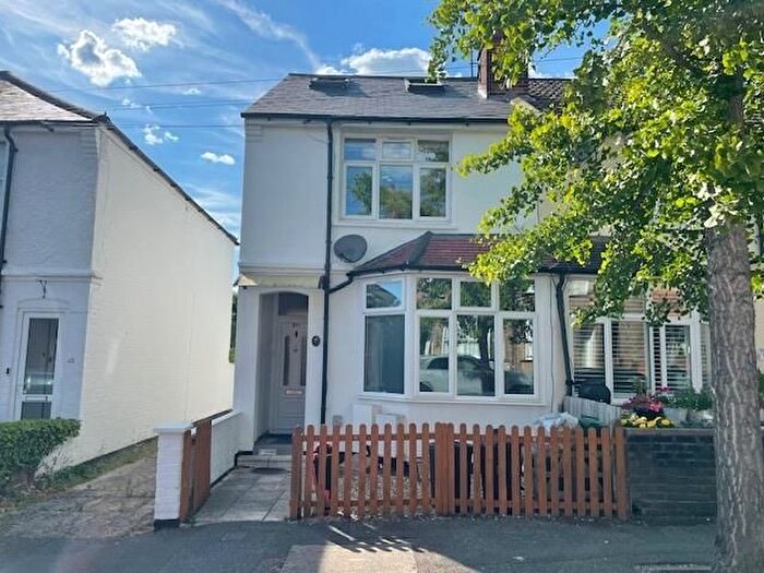 2 Bedroom Maisonette To Rent In Hilliard Road, Northwood, HA6