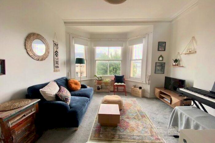 1 Bedroom Flat To Rent In Holland Road, Hove, BN3