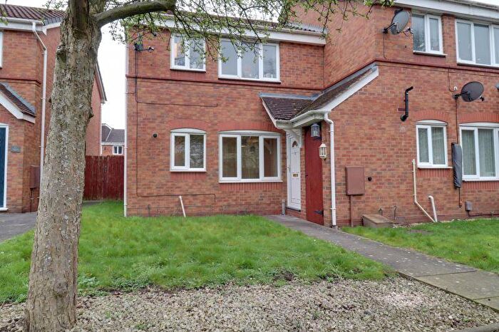 1 Bedroom Apartment To Rent In Kamienna Close, Stafford, ST17