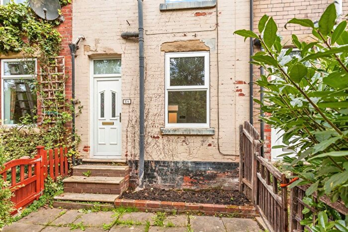2 Bedroom Terraced House For Sale In Crab Lane, Newmillerdam, Wakefield, WF2