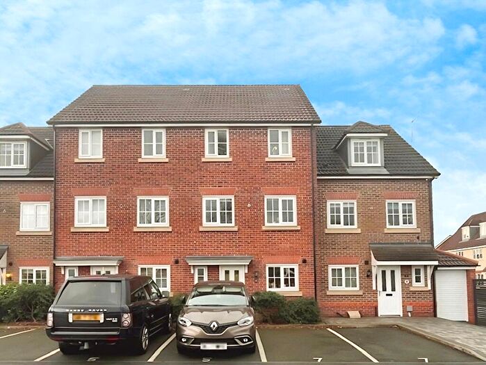 4 Bedroom Terraced House For Sale In Cwrt Y Terfyn, Saltney, Chester, CH4