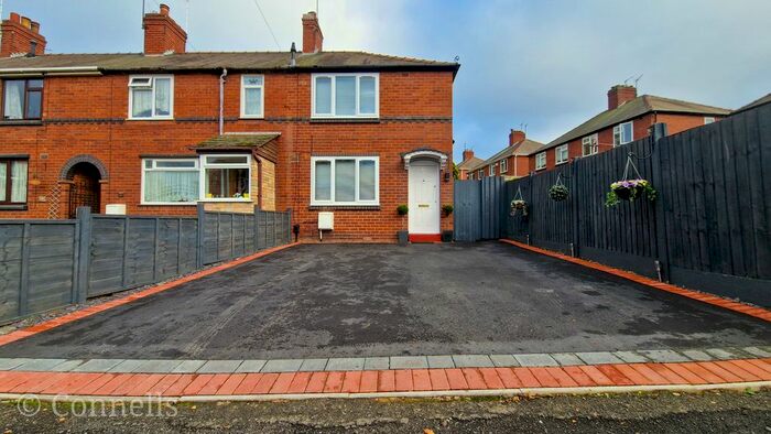 2 Bedroom Property To Rent In Sutherland Road, Cradley Heath, B64