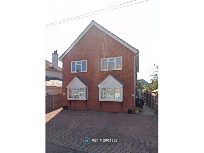 1 Bedroom Flat To Rent In Woodberry Way, Walton On The Naze, CO14