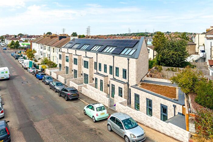 4 Bedroom Terraced House To Rent In Shelldale Road, Portslade, BN41