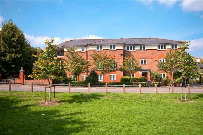 2 Bedroom Apartment To Rent In Earl's House, Chaucer Close, Windsor, Berkshire, SL4