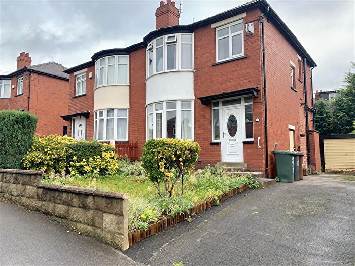3 Bedroom House To Rent In Montagu Gardens, Leeds, LS8