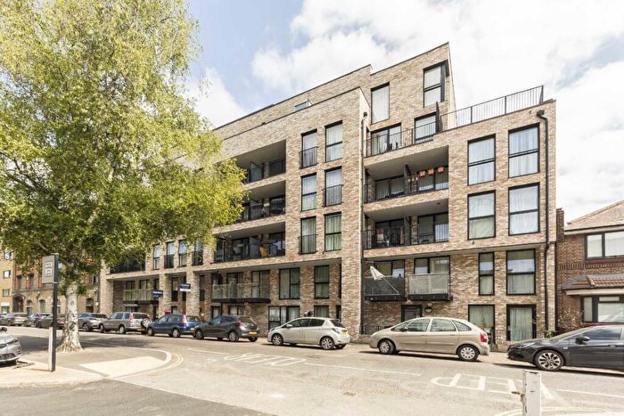 1 Bedroom Flat For Sale In Blue Anchor Lane, Bermondsey, SE16