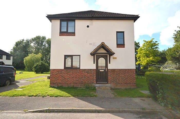 2 Bedroom House To Rent In Belvedere Gardens, Chiswell Green, St Albans, AL2
