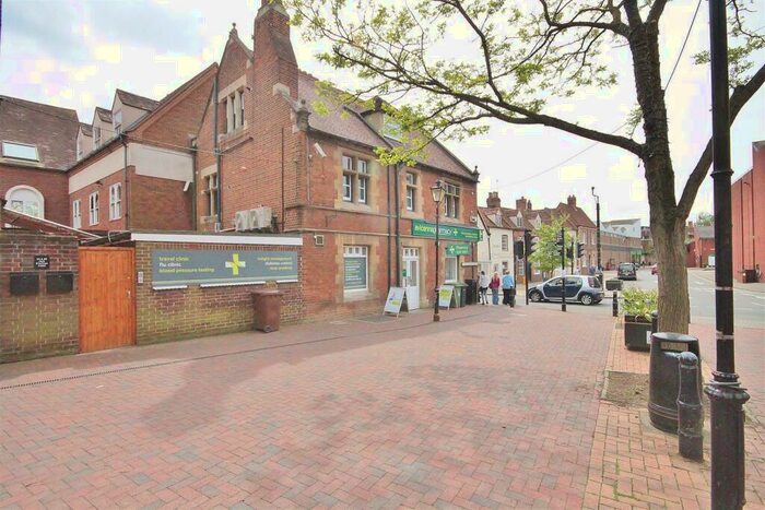 2 Bedroom Apartment To Rent In Old Station Yard, Abingdon, OX14