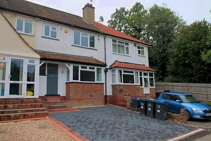 3 Bedroom Property To Rent In Westleigh Avenue, Chipstead, Coulsdon, CR5