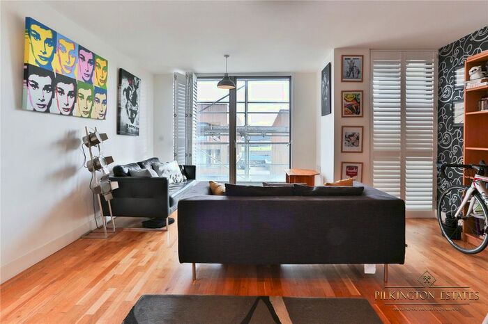 1 Bedroom Flat To Rent In Phoenix Street, Plymouth, Devon, PL1