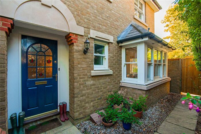 3 Bedroom End Terrace House For Sale In Admiralty Way, Teddington, Middlesex, TW11