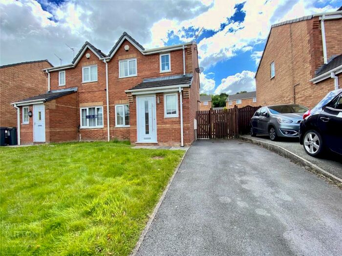 3 Bedroom Semi-Detached House To Rent In Woolmore Avenue, Oldham, Greater Manchester, OL1