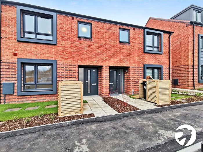 3 Bedroom Terraced House To Rent In Saltwood Avenue, Stone, Kent, DA2