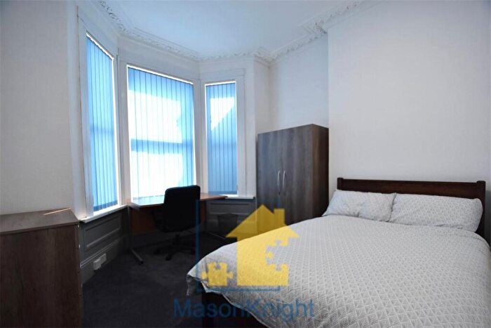 5 Bedroom End Of Terrace House To Rent In Derry Avenue, Mutley, Plymouth, PL4