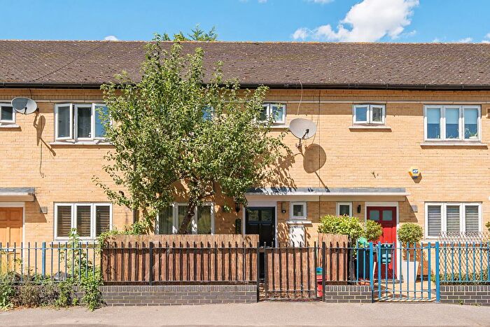 2 Bedroom Terraced House For Sale In Green Dragon Lane, Brentford, TW8