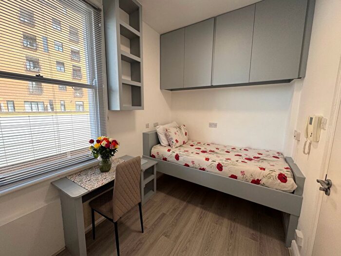 Studio To Rent In Cromwell Road, London, SW7