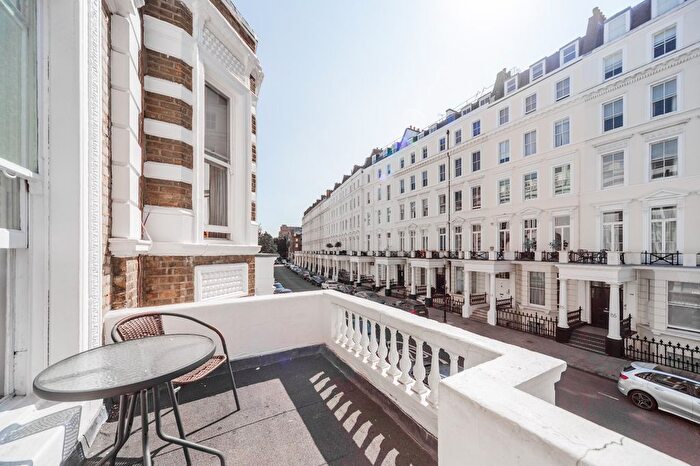 1 Bedroom Flat To Rent In Flat, Lexham Gardens, London, W8