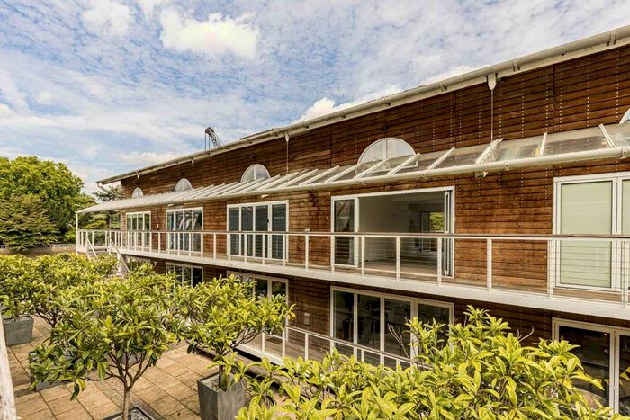 1 Bedroom Flat To Rent In Eel Pie Island, Twickenham, TW1