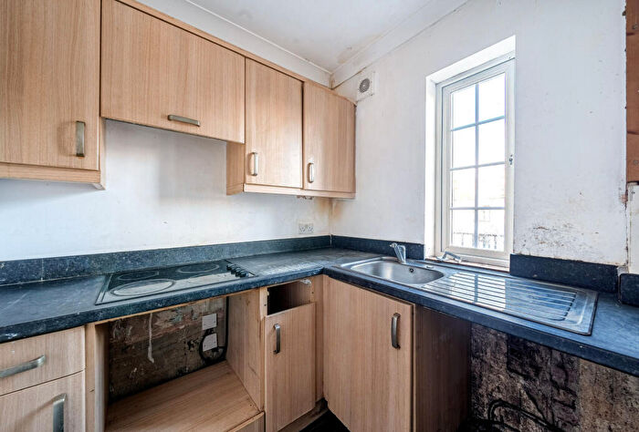 2 Bedroom Apartment For Sale In The Holt, London Road, Morden, SM4