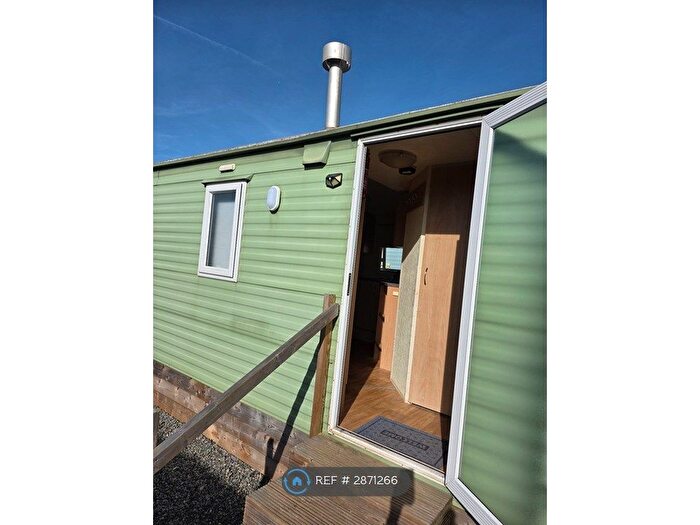 2 Bedroom Mobile/park Home To Rent In Weeping Willows, Crainleigh, GU6