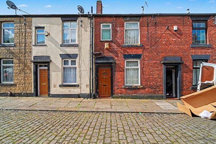 2 Bedroom Property For Sale In Well Street, Rochdale, Lancashire, OL11