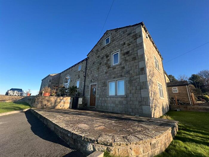 4 Bedroom House To Rent In Greenacres, Birkby Lane, Bailiff Bridge, Brighouse, HD6