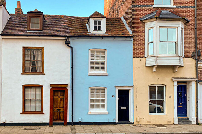 2 Bedroom Terraced House To Rent In Kent Road, Southsea Unfurn/ Furnished, PO5