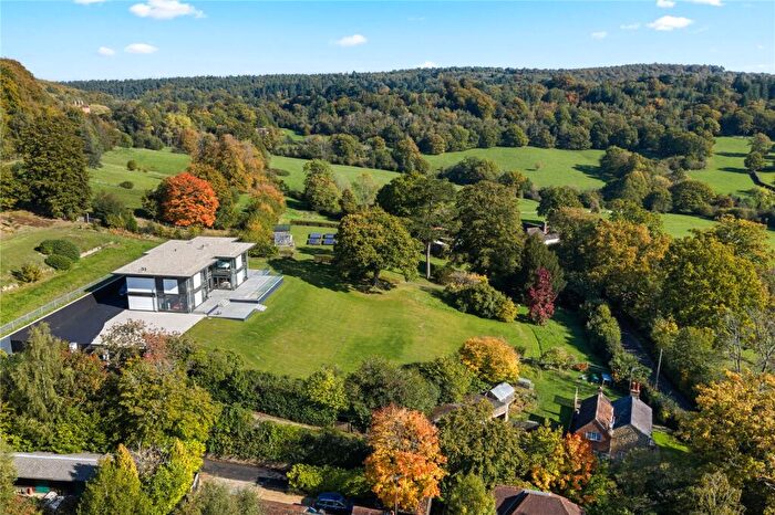 6 Bedroom Detached House For Sale In Moon Hall Road, Ewhurst, Cranleigh, Surrey, GU6
