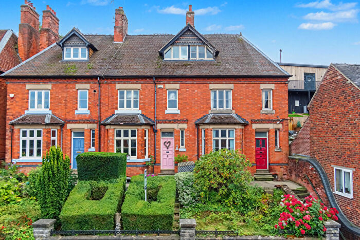 4 Bedroom Terraced House For Sale In Station Street, Ashbourne, DE6