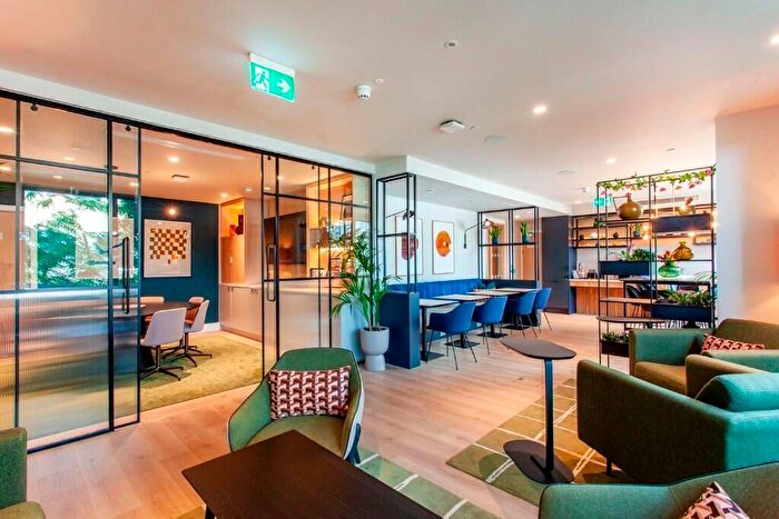 Studio To Rent In The Mall, London, W5