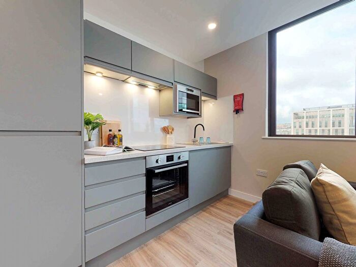 2 Bedroom Flat To Rent In Furnival Square, Sheffield, S1