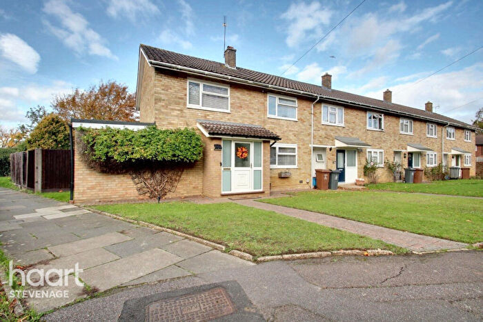 3 Bedroom Terraced House For Sale In Wildwood Lane, Stevenage, SG1