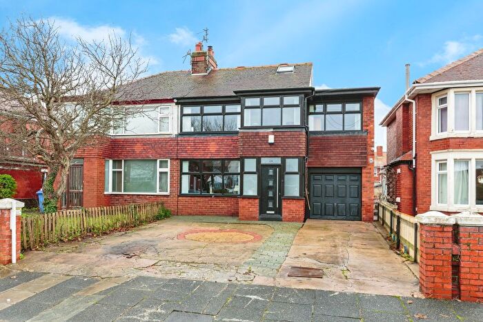 Property For Sale In Cypress Avenue, Thornton-Cleveleys, FY5