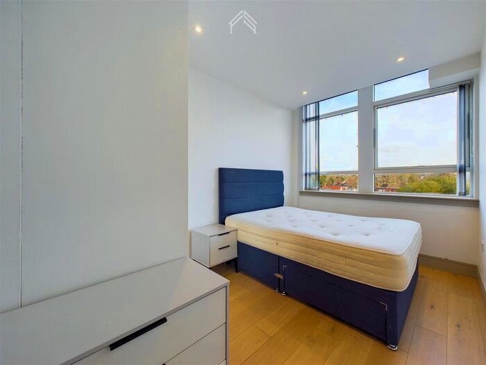 1 Bedroom Flat To Rent In Imperial Drive, North Harrow, Harrow, HA2