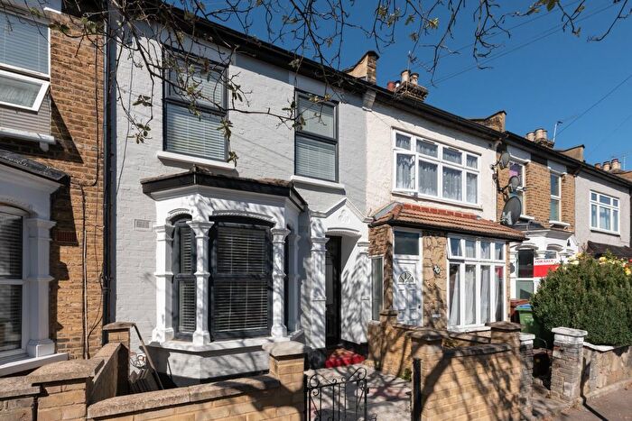 4 Bedroom Terraced House For Sale In Selby Road, Leytonstone, London, E11