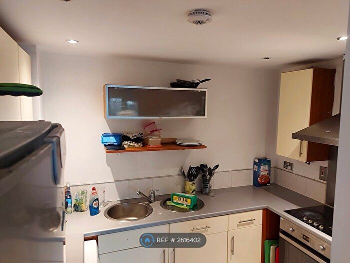 3 Bedroom Flat To Rent In The River Buildings, Leicester, LE3