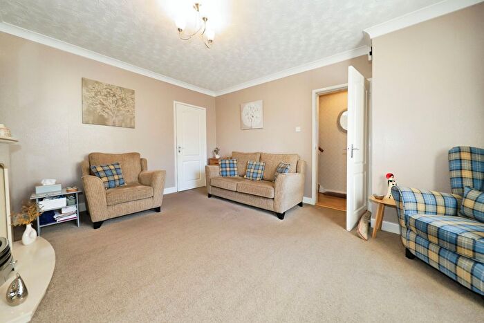 3 Bedroom End Of Terrace House For Sale In Deansfield Road, Wolverhampton, West Midlands, WV1