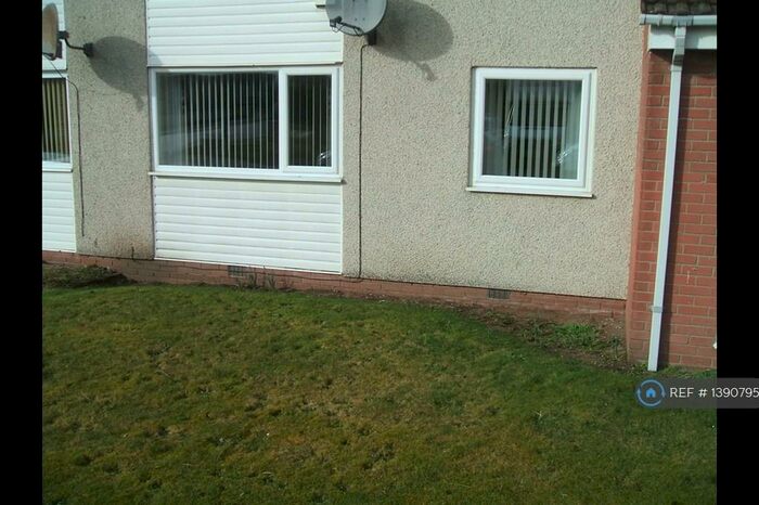 2 Bedroom Flat To Rent In Milnefield Avenue, Elgin, IV30