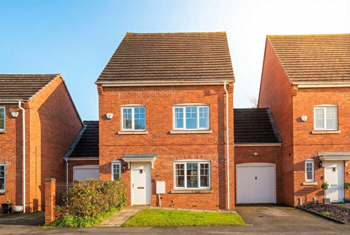 7 Bedroom Link Detached House For Sale In Prince Of Wales Lane, Yardley Wood, Birmingham, B14