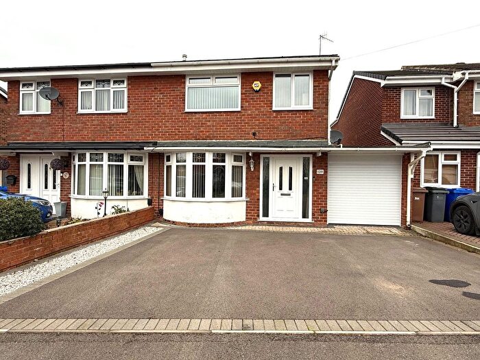 3 Bedroom Semi Detached House For Sale In Meadow Lane, Stoke-On-Trent, ST4