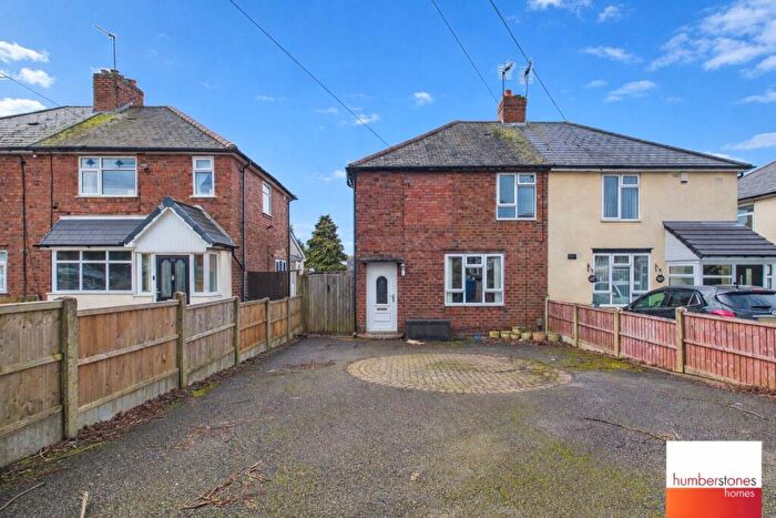 3 Bedroom Semi Detached House For Sale In Ridgefield Road, Halesowen, B62