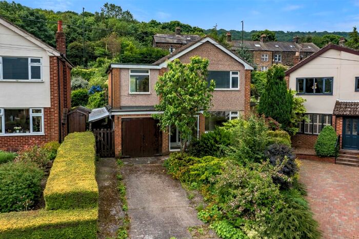 4 Bedroom Detached House For Sale In Lisker Avenue, Otley, West Yorkshire, LS21