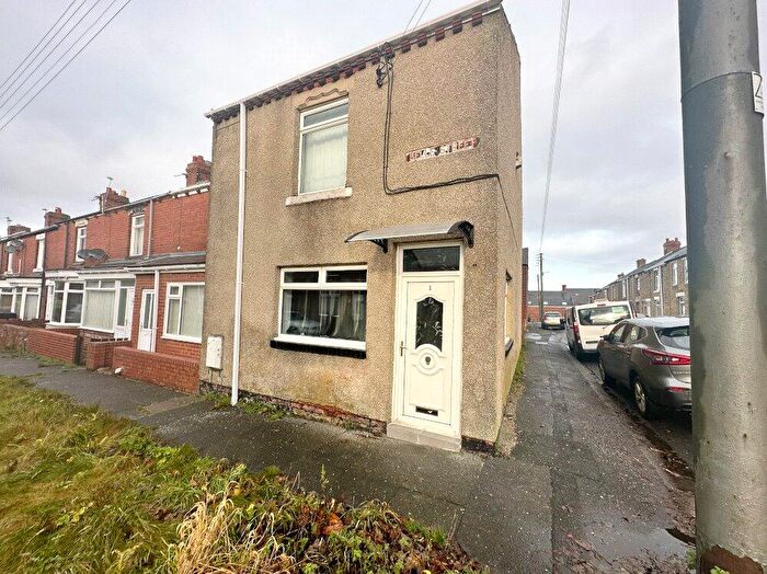 2 Bedroom End Of Terrace House To Rent In Belle Street, Stanley, DH9