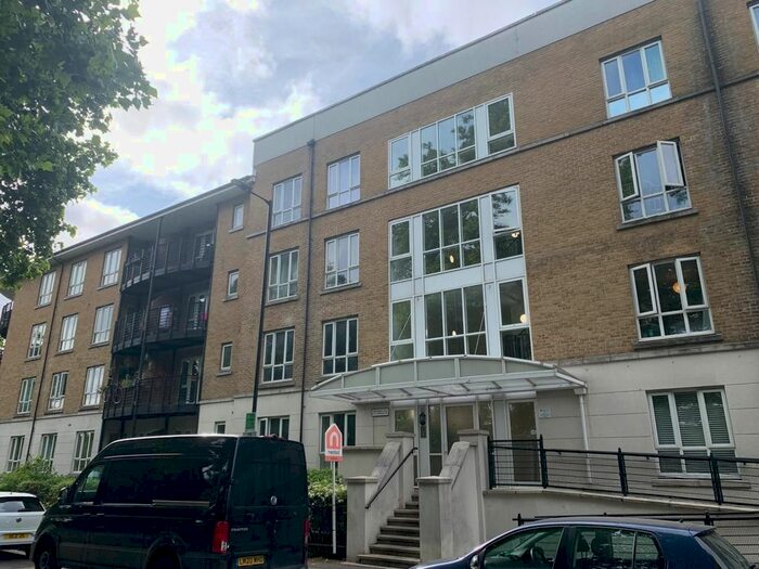 2 Bedroom Flat To Rent In St. Georges Way, London, SE15